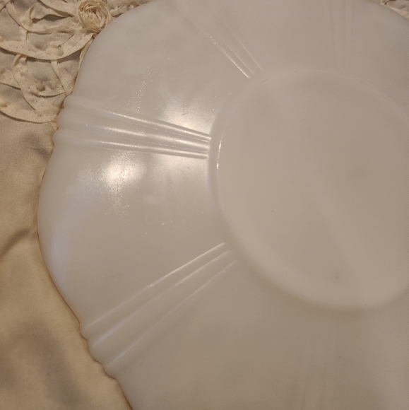 Macbeth-Evans Monax American Sweetheart Plate with Gold Trim - Picture 2 of 6